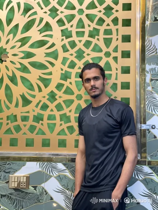 Young Couple's Serene Moment in Urban Park's Golden Hour – AI Generated Video | Hailuo AI