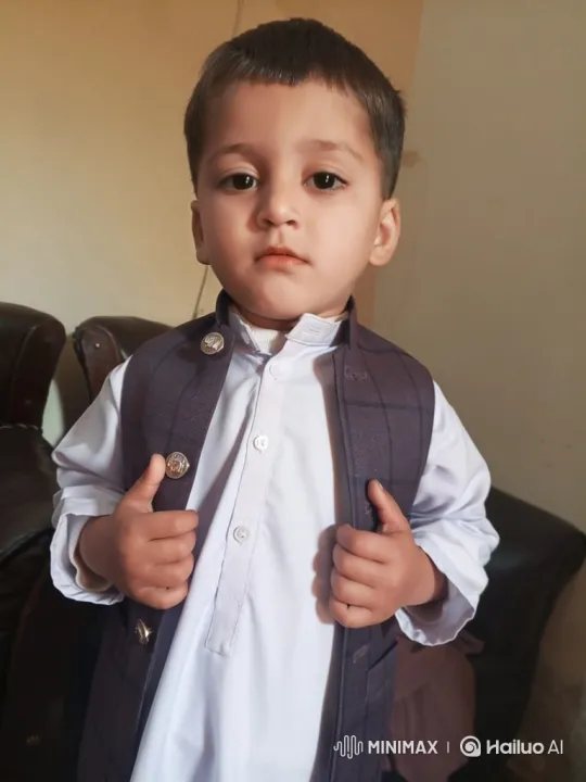 Boy Prepares for Challenge with Determined Stance – AI Generated Video | Hailuo AI