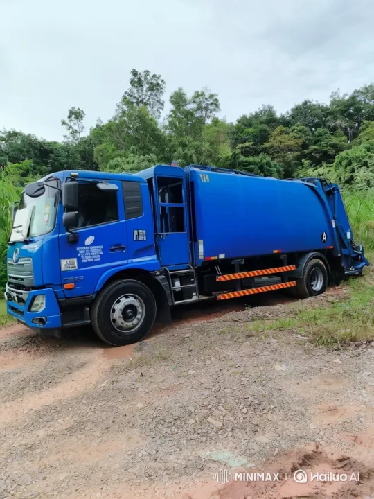 Blue Garbage Truck Air Suspension Deflates – AI Generated Video | Hailuo AI