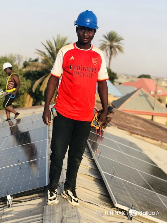 Solar Engineer Installs Panel with Drone Assistance – AI Generated Video | Hailuo AI