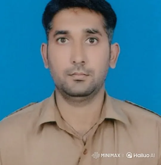 Realistic Portrait of a Man with Slow Camera Push-In – AI Generated Video | Hailuo AI