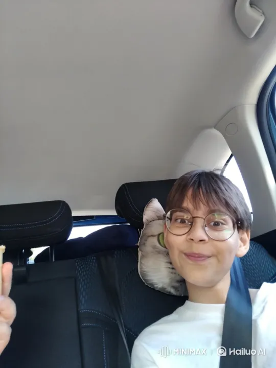Young Man's Journey from Apprehension to Hopeful Homecoming – AI Generated Video | Hailuo AI