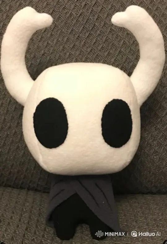 Mysterious Hovering Plush Toy with Light-Emitting Eyes – AI Generated Video | Hailuo AI