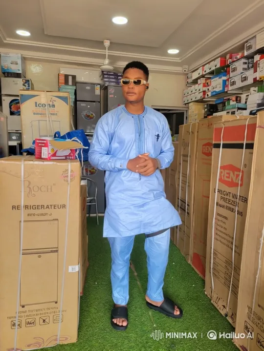 Confident Young Man in Appliance Store – AI Generated Video | Hailuo AI