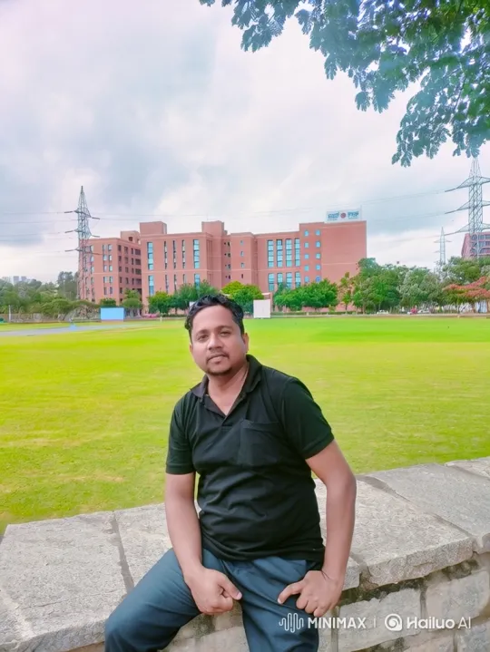 Man Surprised and Delighted by Falling Money – AI Generated Video | Hailuo AI
