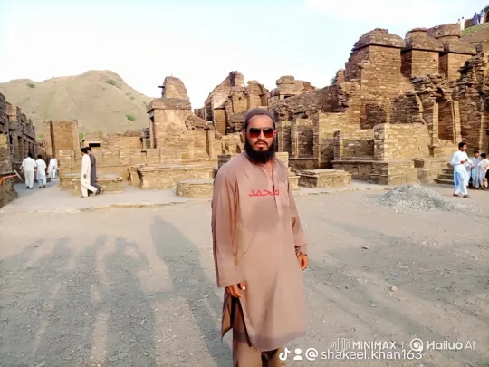 Ancient Ruins Meets Modern G-Wagon – AI Generated Video | Hailuo AI