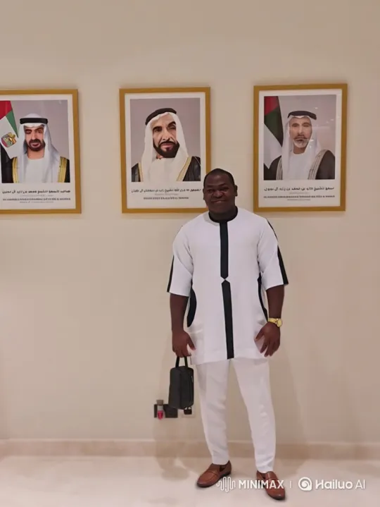 Man in White Suit Enters Sports Car, Drives Away from Mansion – AI Generated Video | Hailuo AI
