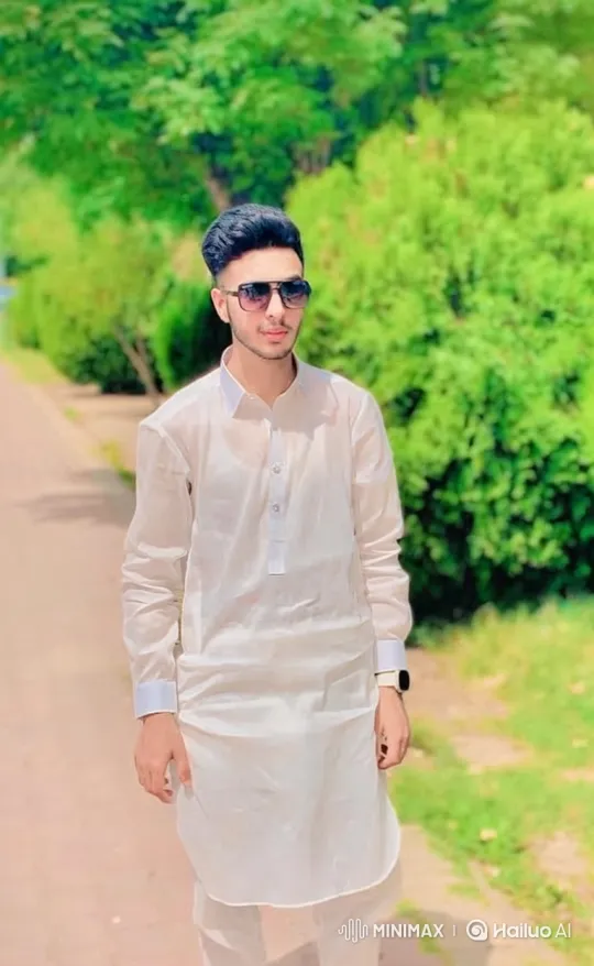 Romantic Stroll in the Park at Golden Hour – AI Generated Video | Hailuo AI