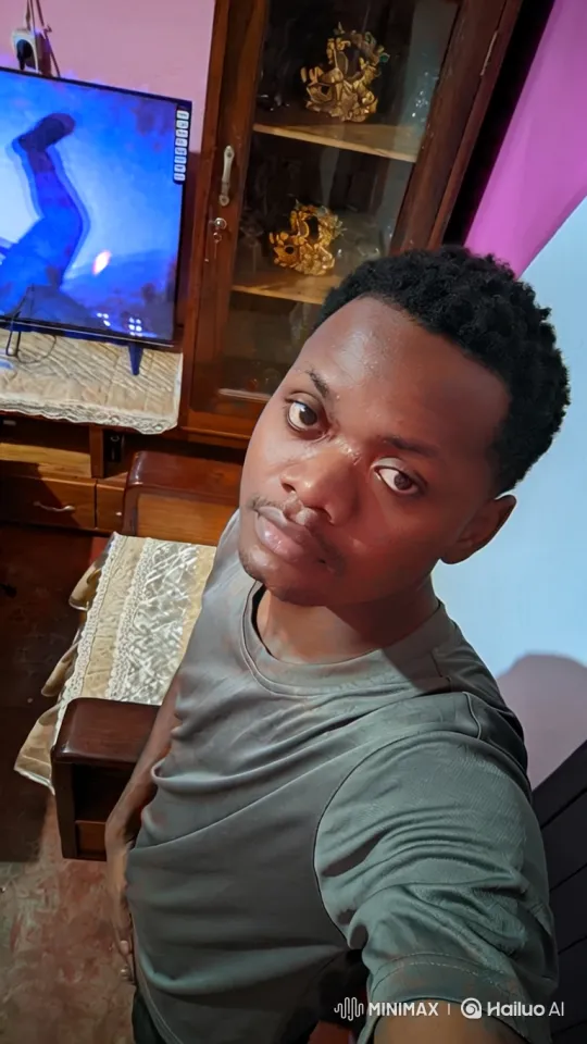 Young Man Evades Capture, Escapes to Private Jet – AI Generated Video | Hailuo AI