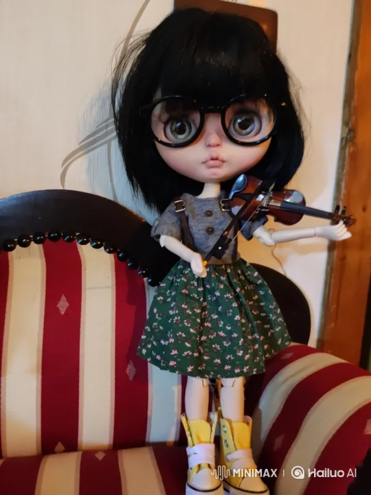 Doll Plays Violin with Expressive Animation – AI Generated Video | Hailuo AI
