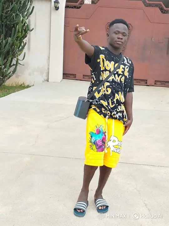 Young Man in Casual Clothing Smiles – AI Generated Video | Hailuo AI