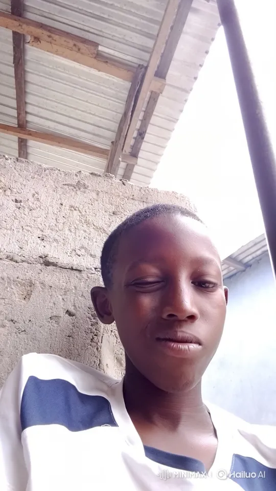 Young Person Observes Sky with Flying Airplane – AI Generated Video | Hailuo AI