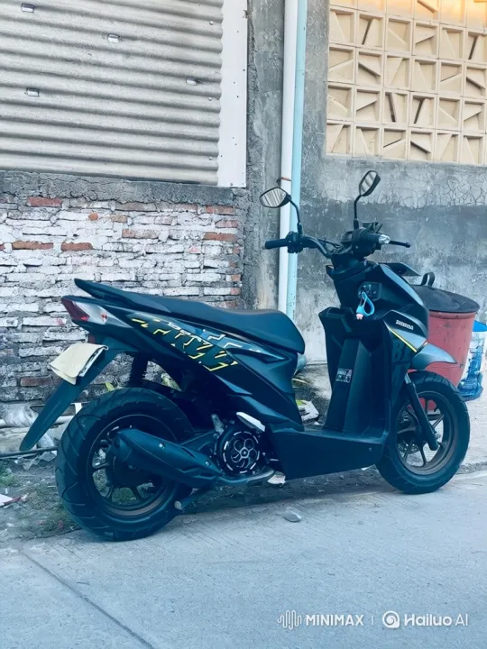 Scooter with Adjustable Suspension Lowering Smoothly – AI Generated Video | Hailuo AI