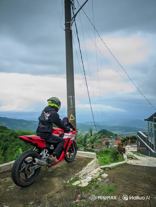 Motorcyclist's Journey: From Earth to Space – AI Generated Video | Hailuo AI