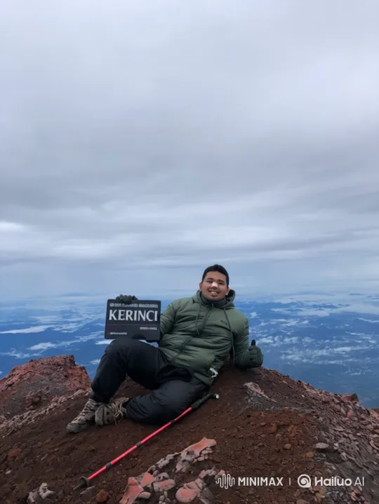 Man Reaches Summit of Mount Kerinci in Indonesia – AI Generated Video | Hailuo AI