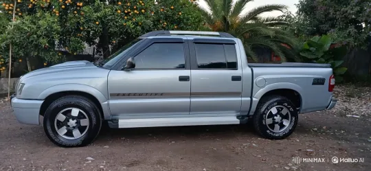 Silver Pickup Truck Air Suspension Lowering – AI Generated Video | Hailuo AI