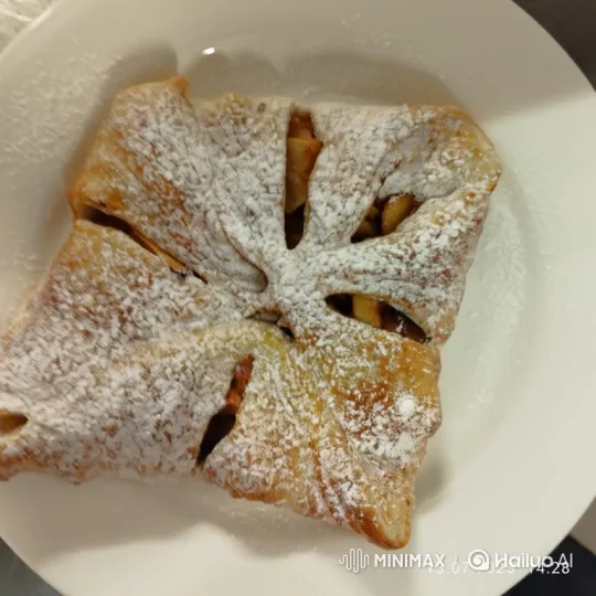 Golden-Brown Pastry Unfolds to Reveal Apple Filling – AI Generated Video | Hailuo AI