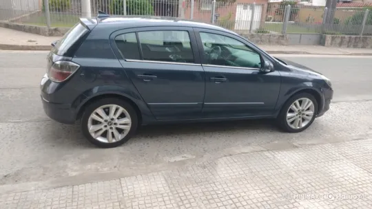 Car Lowering Transformation with Air Suspension – AI Generated Video | Hailuo AI
