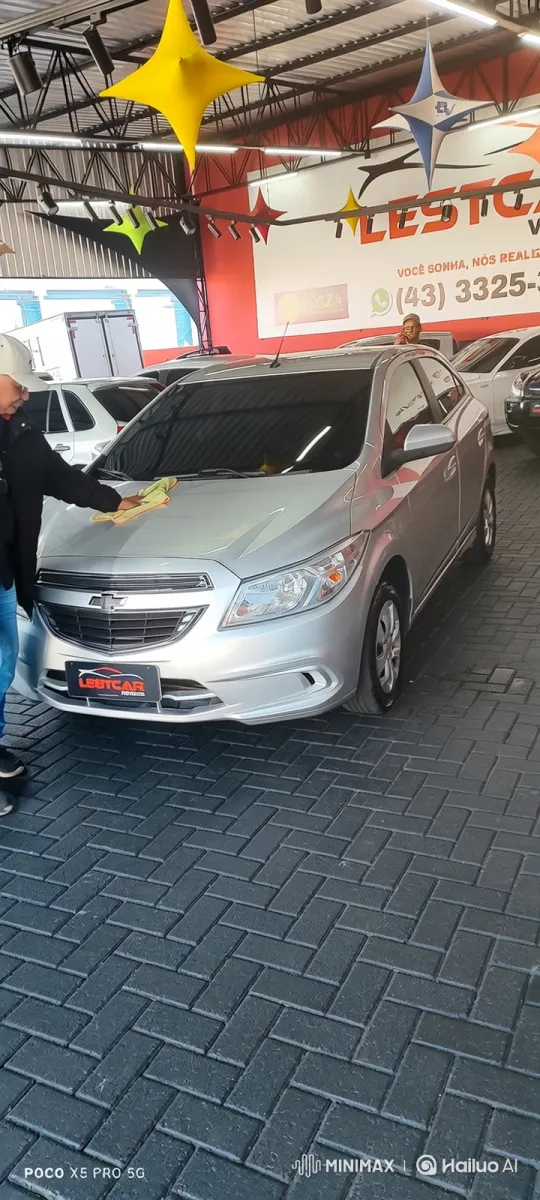 Silver Hatchback Transforms with Adjustable Suspension – AI Generated Video | Hailuo AI