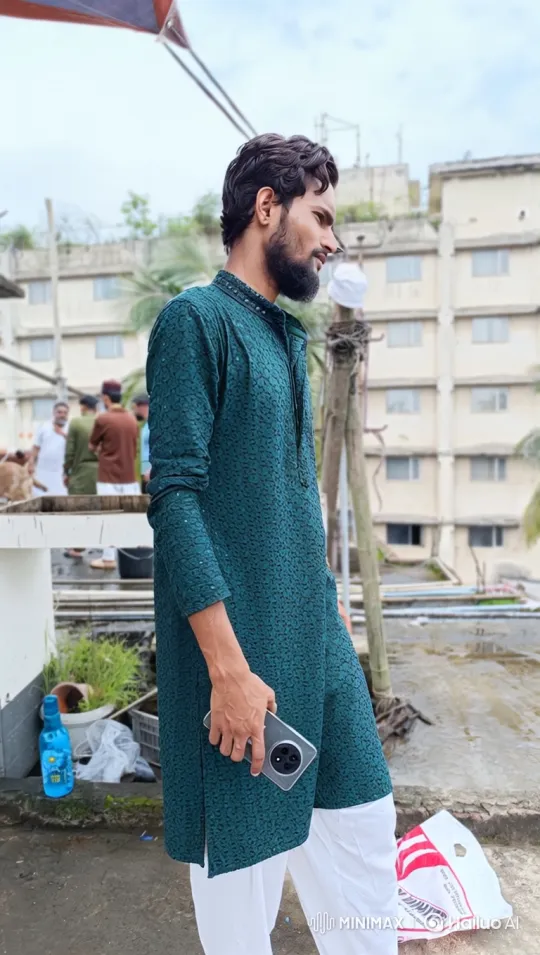 Man in Tunic Boards Sports Car on Rooftop – AI Generated Video | Hailuo AI