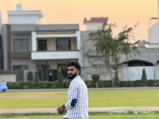 Young Couple's Romantic Moment in Golden Hour Park – AI Generated Video | Hailuo AI