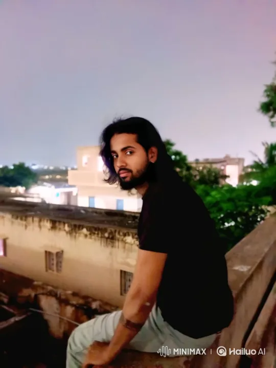 Romantic Couple Shares Quiet Moment in Golden Hour Park – AI Generated Video | Hailuo AI