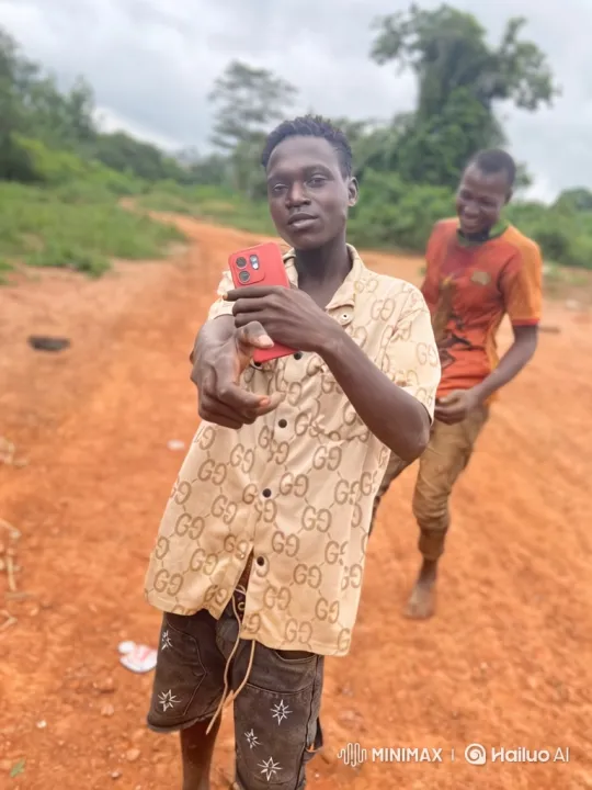 Young Men Watch Vintage Car Drive Down Dirt Road – AI Generated Video | Hailuo AI