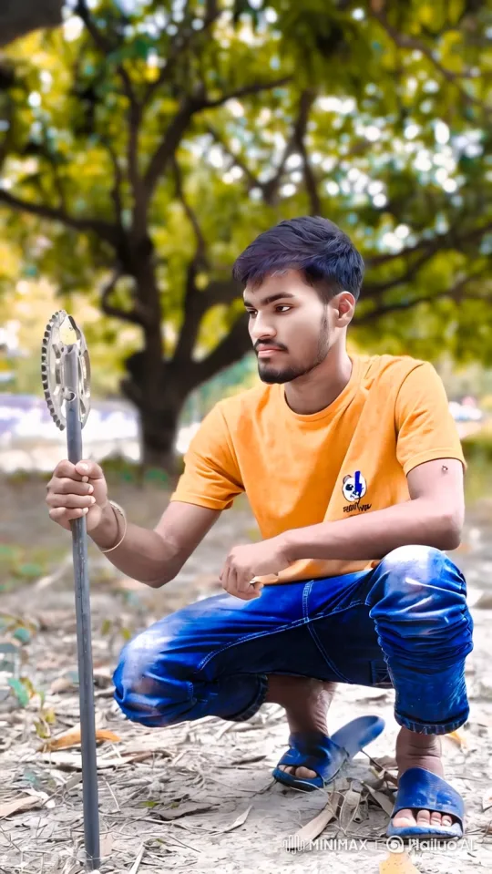 Young Couple Shares Intimate Moment in Park at Dusk – AI Generated Video | Hailuo AI
