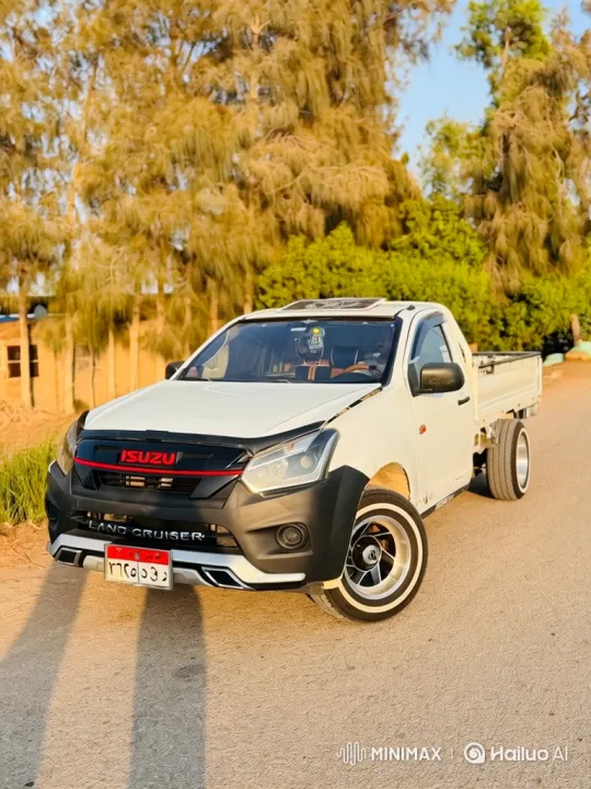 Custom White Pickup Truck Drive on a Sunny Afternoon – AI Generated Video | Hailuo AI