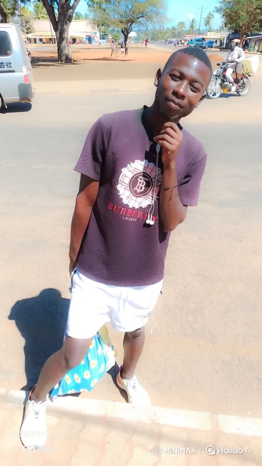 Young Man Gets Into Black Range Rover, Drives Away – AI Generated Video | Hailuo AI