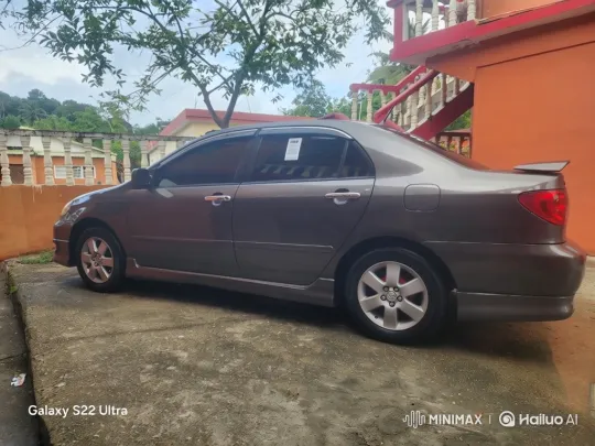 Sleek Sedan Showcased in Serene, Slow-Zoom Video – AI Generated Video | Hailuo AI
