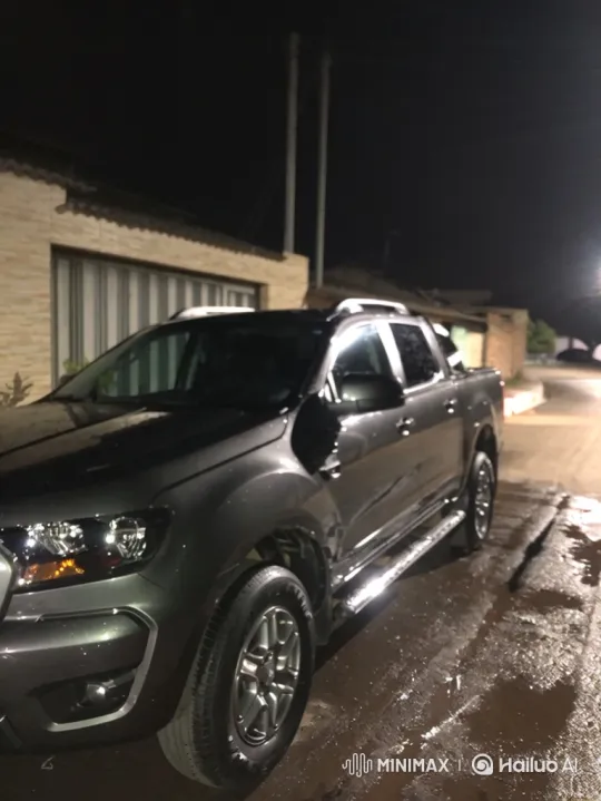 Nighttime Transformation of a Pickup Truck – AI Generated Video | Hailuo AI