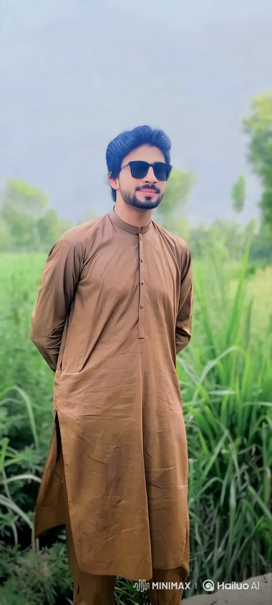 Golden Hour Romance in a Traditional Park Setting – AI Generated Video | Hailuo AI