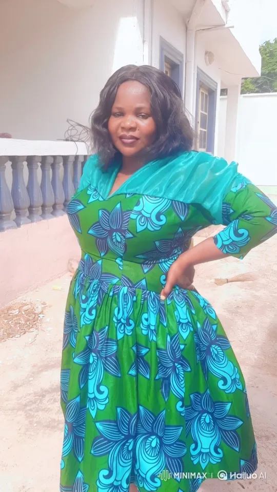 Woman in Floral Dress Gets Into G-Wagon and Drives Away – AI Generated Video | Hailuo AI