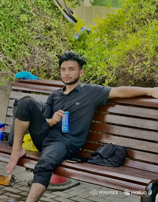 Young Couple's Serene Encounter in an Urban Park – AI Generated Video | Hailuo AI