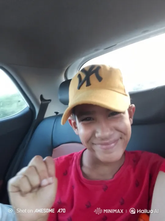 Boy Enjoys Lava-Like Food in Car with Delight – AI Generated Video | Hailuo AI