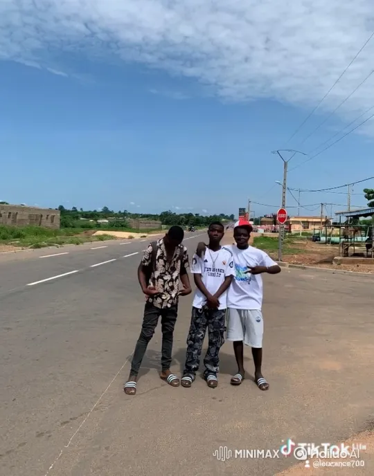 Young friends pose, receive new cars on sunny road – AI Generated Video | Hailuo AI
