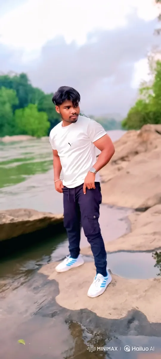 Young Couple Shares Silent Moment in Golden Hour Park – AI Generated Video | Hailuo AI