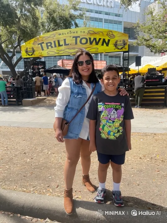 Woman and Boy's Fear at Foxes at Outdoor Festival – AI Generated Video | Hailuo AI