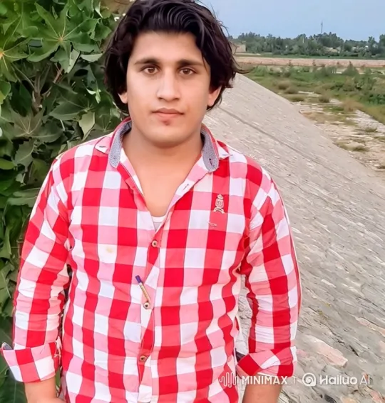 Young Couple's Serene Encounter in an Urban Park – AI Generated Video | Hailuo AI