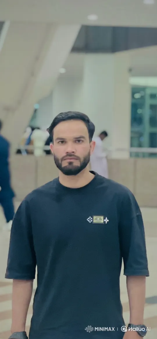 Couple Sharing a Peaceful Moment in a Golden-Hour Park – AI Generated Video | Hailuo AI