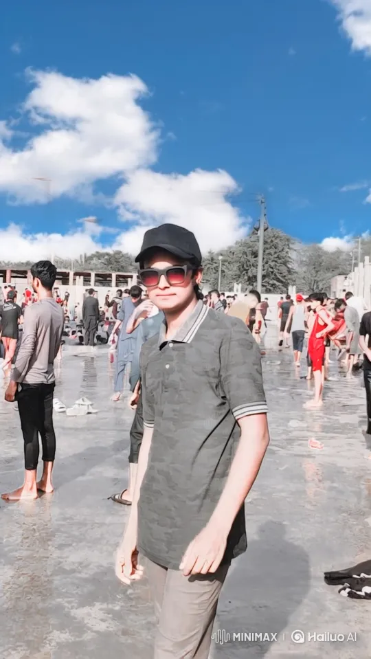 Romantic Stroll in the Golden Hour Park – AI Generated Video | Hailuo AI