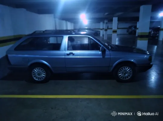 Vintage Car's Hydraulic Descent in Underground Garage – AI Generated Video | Hailuo AI