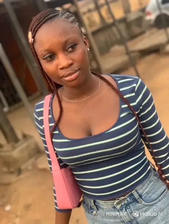 Young Woman Frantically Runs Through Airport to Board First-Class – AI Generated Video | Hailuo AI