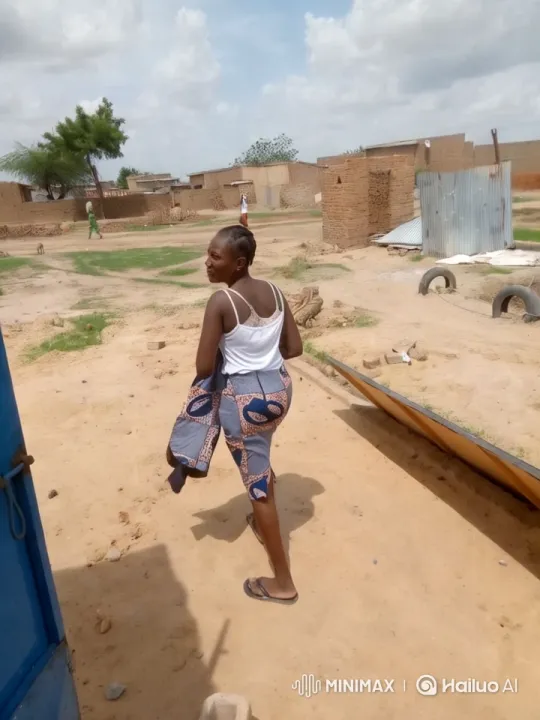Rural Serenity: A Walk Through Simplicity – AI Generated Video | Hailuo AI