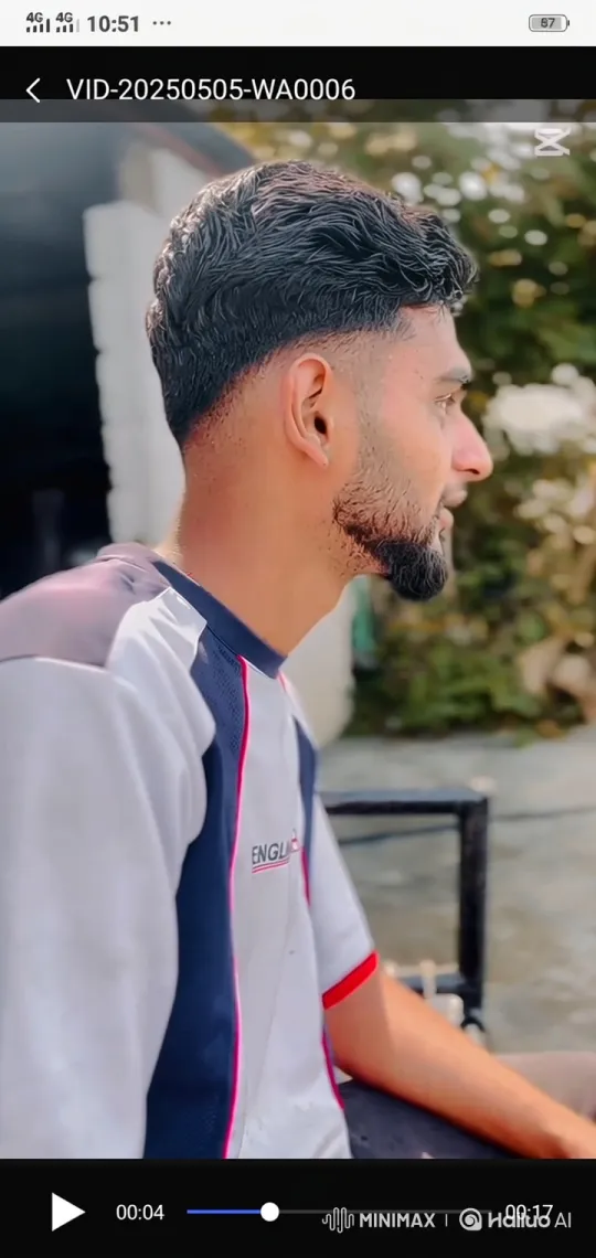 Romantic Encounter in a Golden Hour Park Setting – AI Generated Video | Hailuo AI
