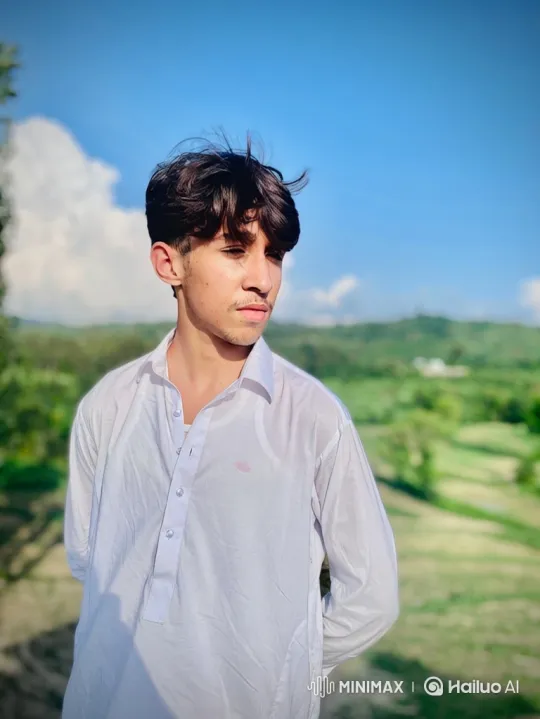Romantic Stroll: Young Couple Shares Quiet Moment in Golden Hour Park – AI Generated Video | Hailuo AI
