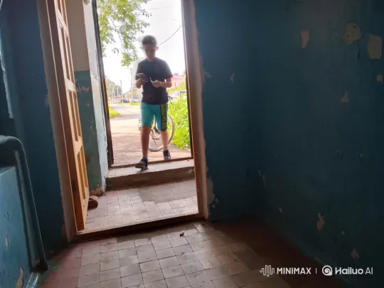 Boy Defends Building, Then Mysteriously Flees by Flying – AI Generated Video | Hailuo AI