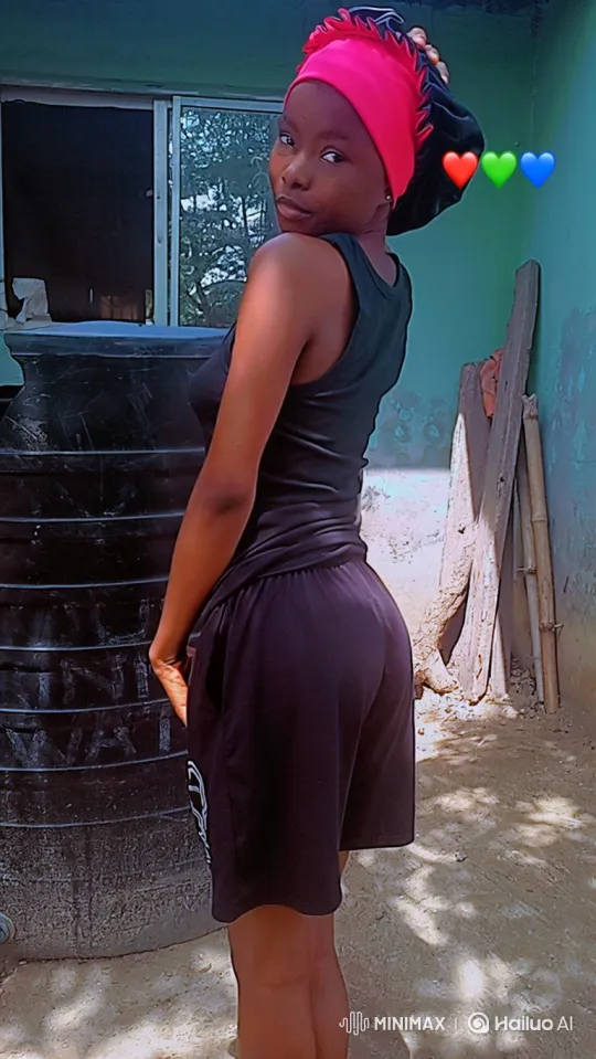Ronaldo Shares Intimate Moment with Woman in Garden – AI Generated Video | Hailuo AI