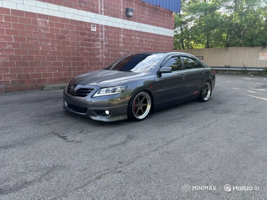 Custom Sedan Transforms with Advanced Modifications – AI Generated Video | Hailuo AI